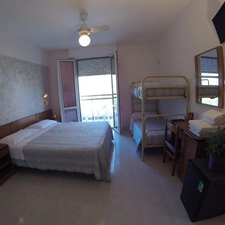 Hotel Samoa Римини Экстерьер фото