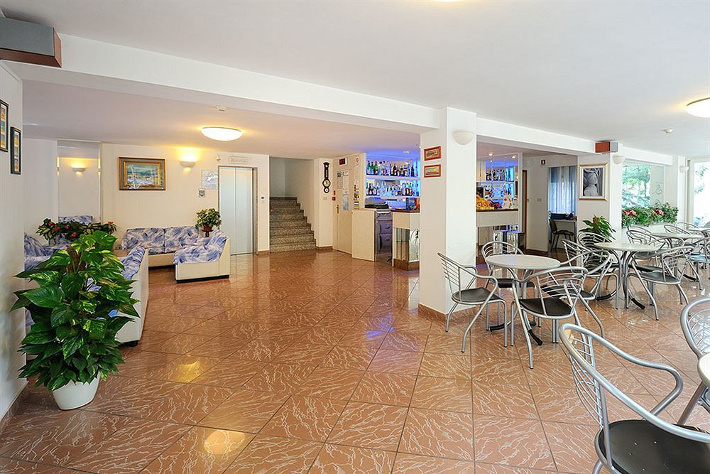Hotel Samoa Римини Экстерьер фото